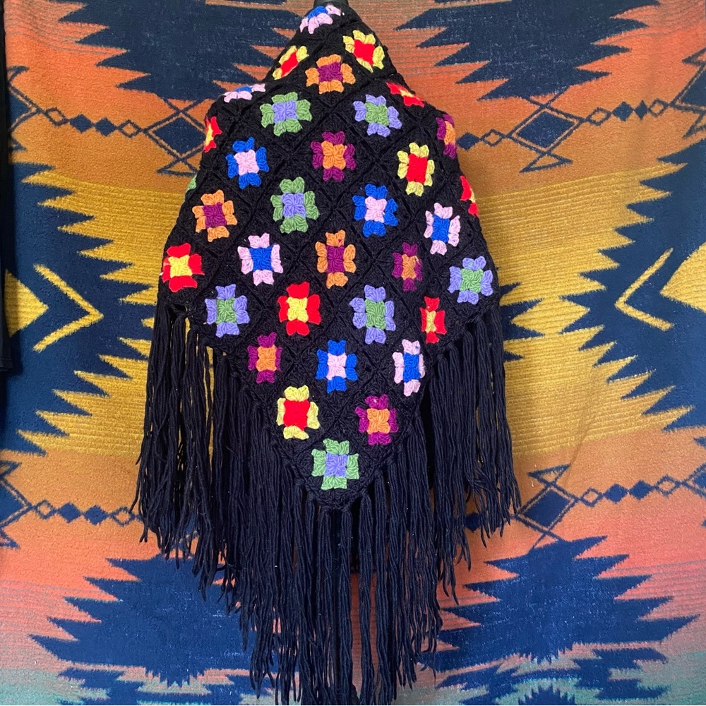 Vintage 60’s Granny Squares Shawl! Rad Colors! Fringe. Bohemian. Boho. Hippie.
